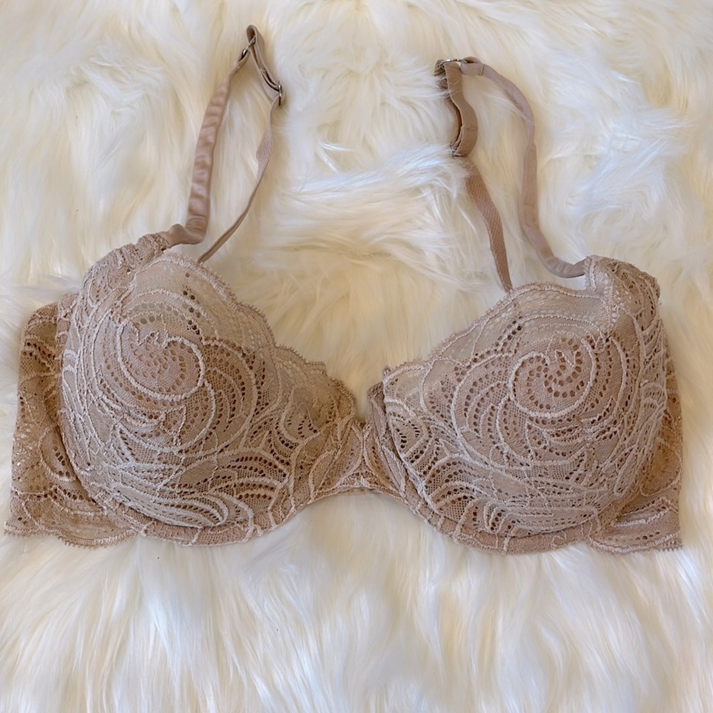 Victoria’s Secret Very Sexy Push-up Without Padding Beige Lace 34D